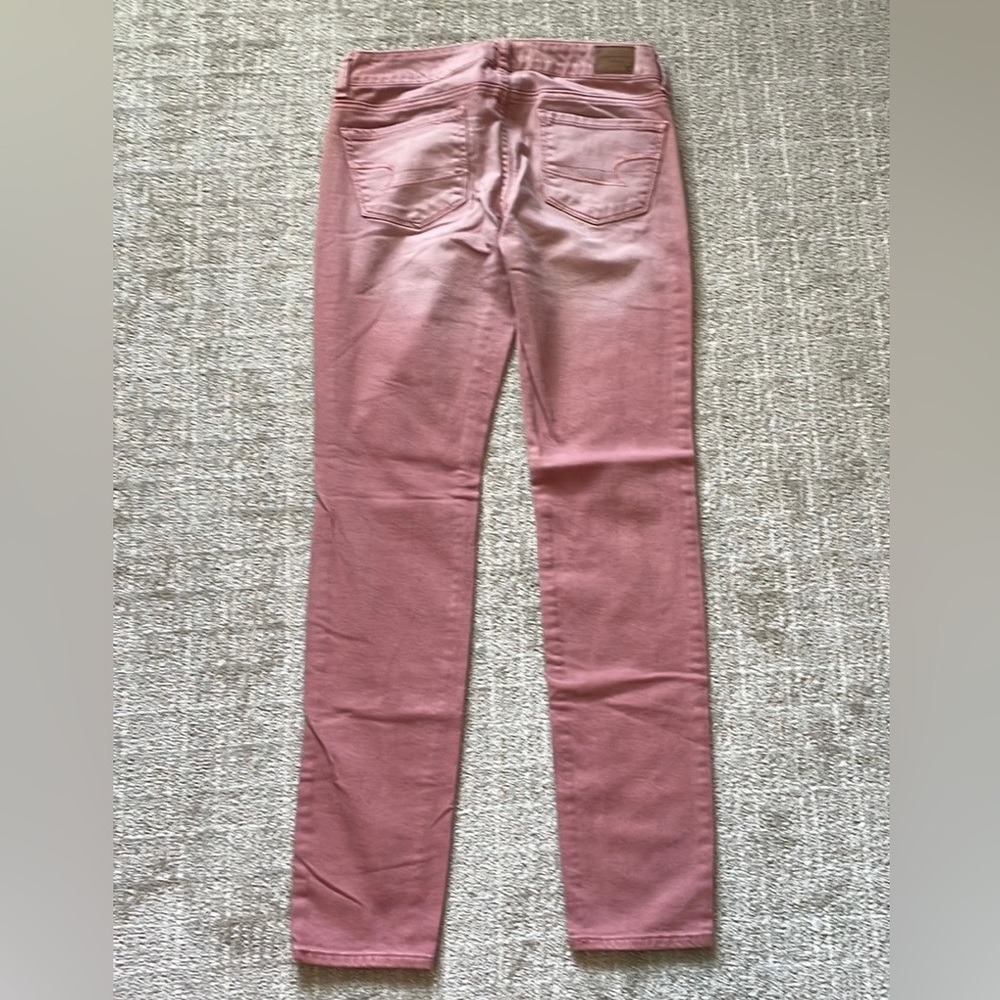 American Eagle Pink Skinny Jeans, Faded Wash, Pink Jeans, Stretch, size 4 - Picture 2 of 8